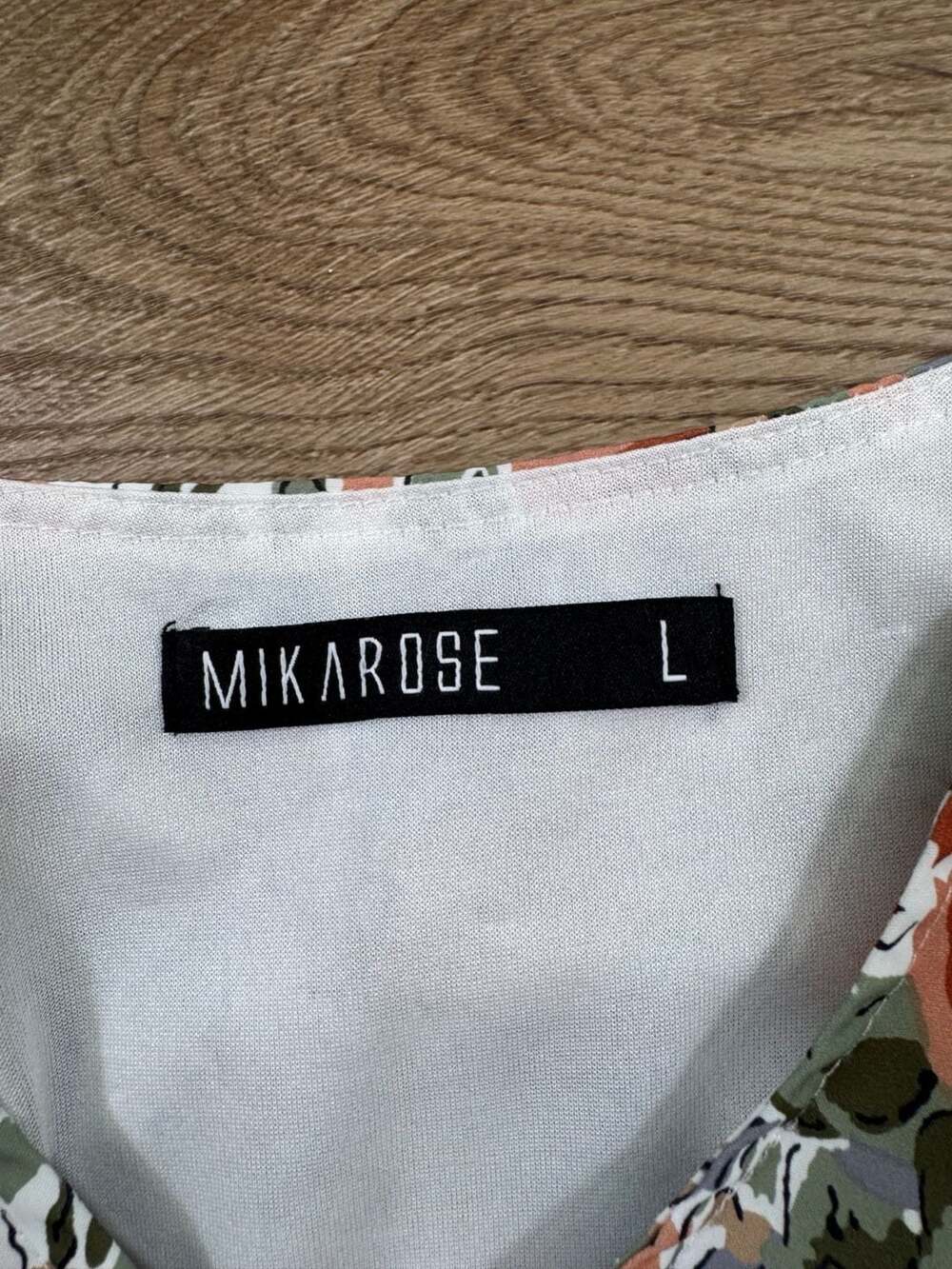 Mikarose Floral V-Neck Midi Dress Women’s Large Modest Short Sleeve Lined - Picture 4 of 15
